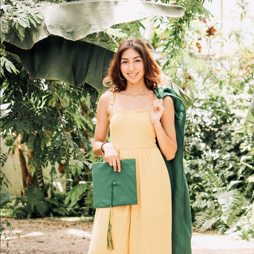 Meet your Posher, Alondra